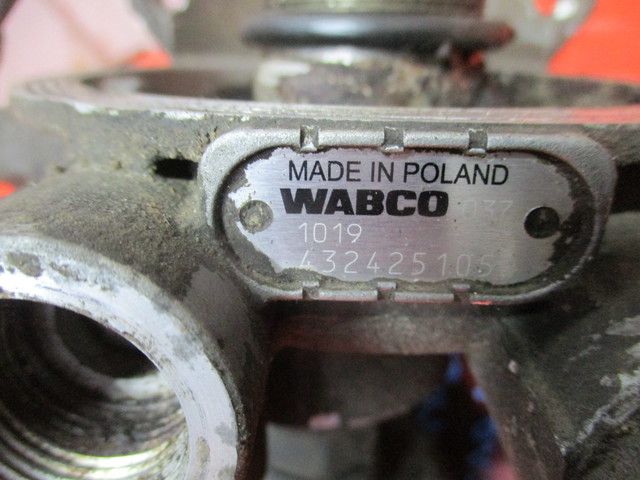 20884103 VOLVO Осушитель, № XF365783, фото 4