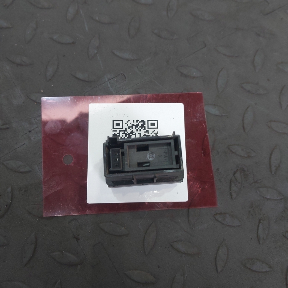 0125455707 MERCEDES Кнопка, № XF452809, фото 4