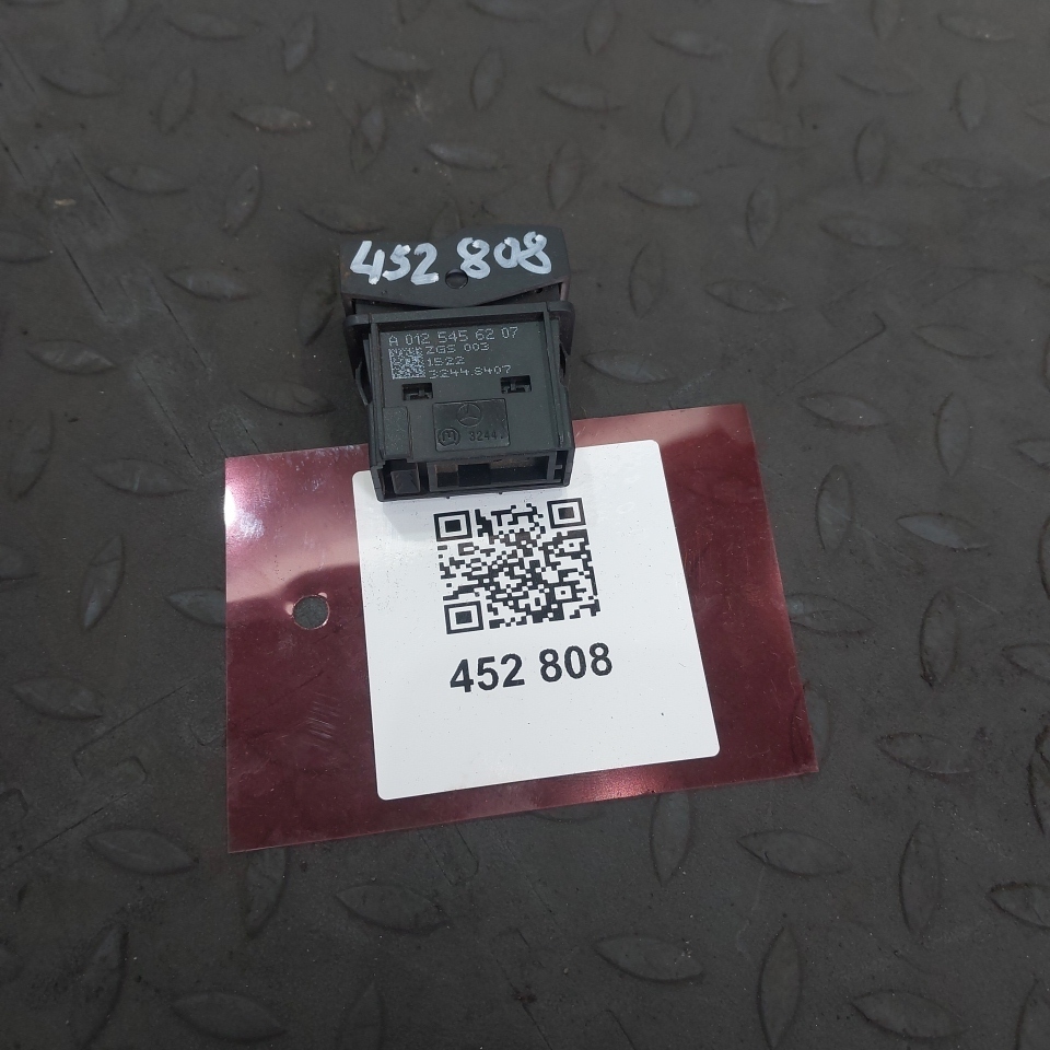 0125456207 MERCEDES Кнопка, № XF452808, фото 1