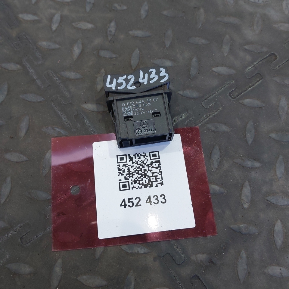 0125451207 MERCEDES Кнопка, № XF452433, фото 1