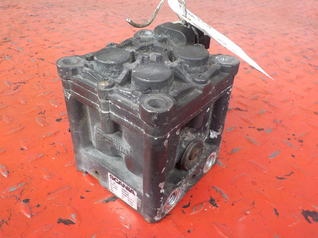 1744081 SCANIA Блок EGR, № XF178632, фото 1