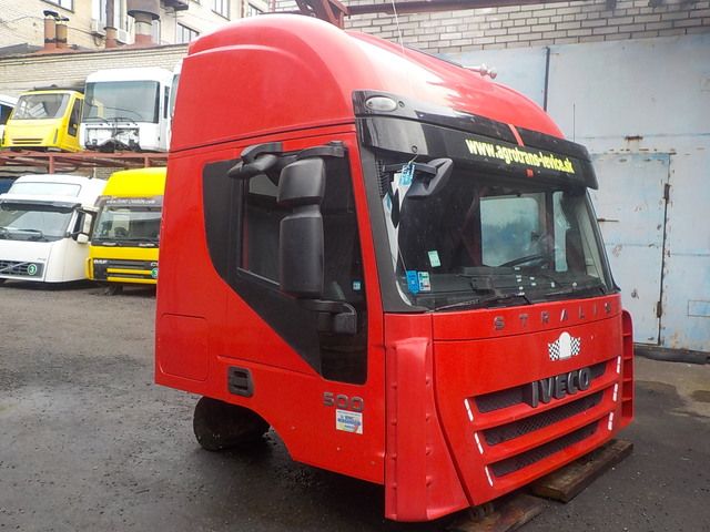 IVECO Кабина, AS, Красный, № XF122042, фото 3
