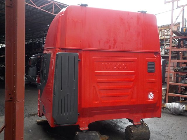 IVECO Кабина, AS, Красный, № XF122042, фото 5