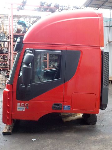 IVECO Кабина, AS, Красный, № XF122042, фото 7