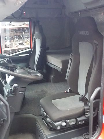 IVECO Кабина, AS, Красный, № XF122042, фото 13