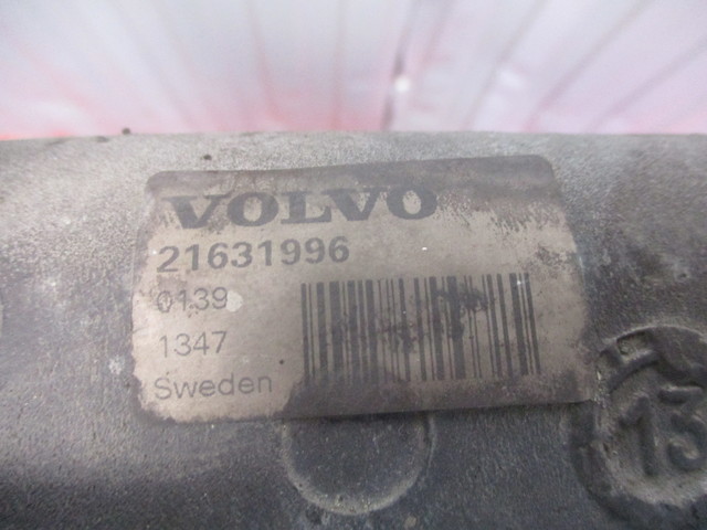 21631996 VOLVO Интеркулер, № XF354021, фото 7