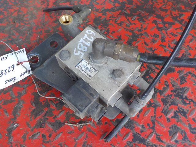 3944715 VOLVO Кран ECAS, № XF62285, фото 2