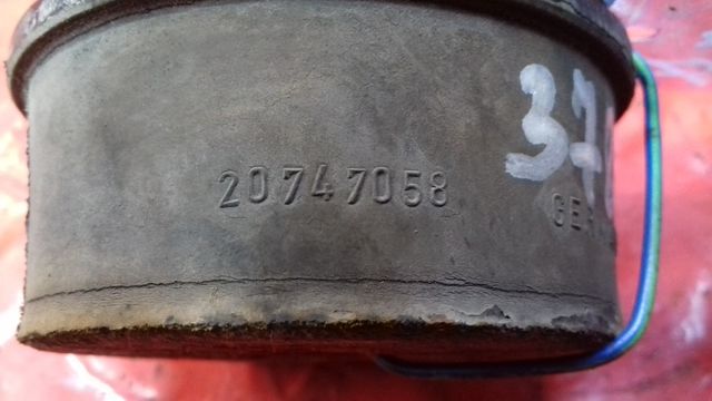 20747058 VOLVO Подушка двигателя, № XF378737, фото 4