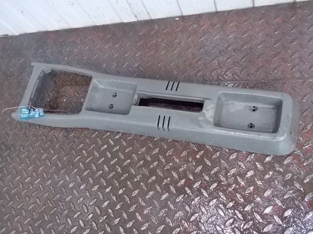 6535075 FORD Консоль, № XF69331, фото 1