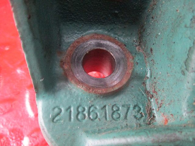 21861873 VOLVO Кронштейн ролика натяжителя, № XF345880, фото 4