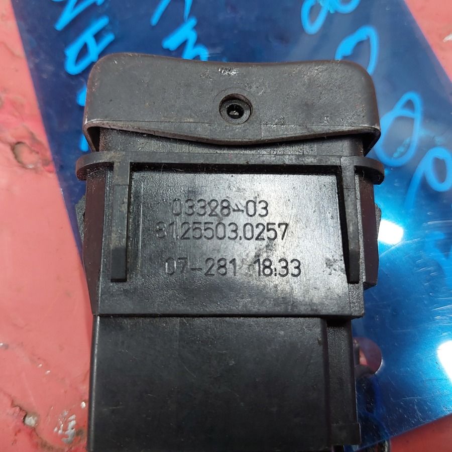 81255030257 MAN Кнопка, № XF430067, фото 4