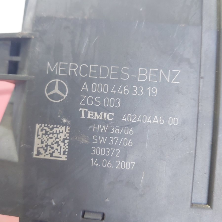 0004463319 MERCEDES Блок управления стеклоподъемника, № XF415567, фото 5