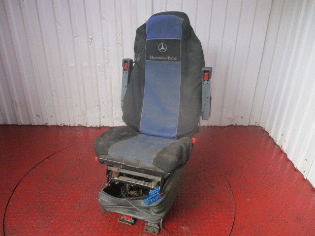 9439106601 MERCEDES Сиденье правое, № XF114678, фото 6