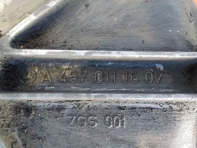 4570111607 MERCEDES Крышка двигателя, № XF213322, фото 4