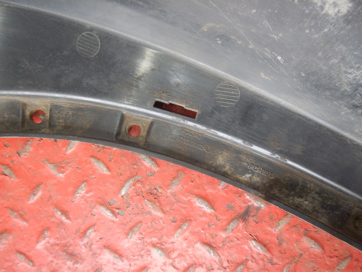 82136982 VOLVO Корпус подножки верхний левый, № XF413849, фото 5