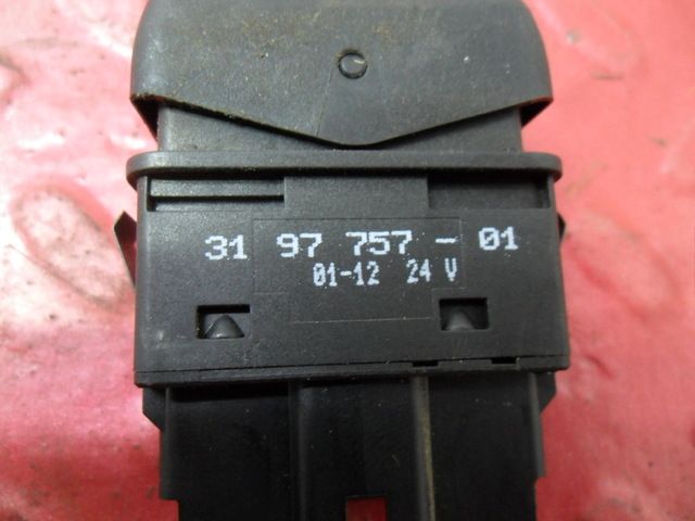 3197757 VOLVO Кнопка, № XF226672, фото 4