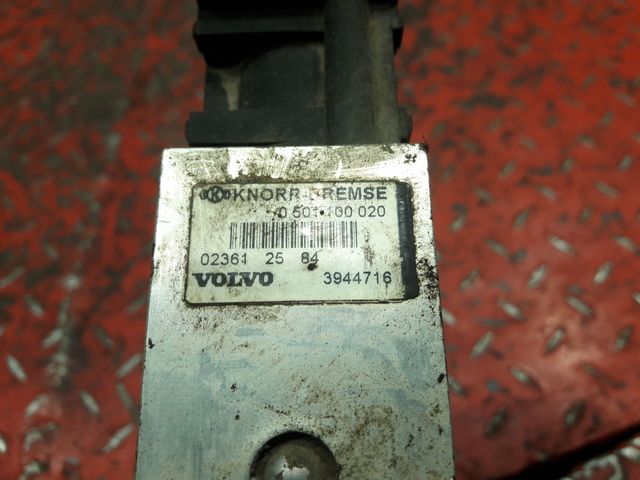 3944716 VOLVO Кран ECAS, № XF316473, фото 4
