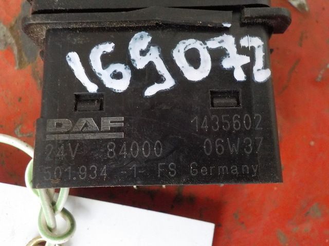 1435602 DAF Кнопка, № XF169072, фото 2