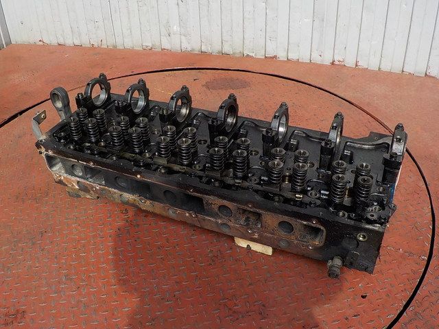 7421092409 RENAULT Головка блока, № XF26955, фото 3