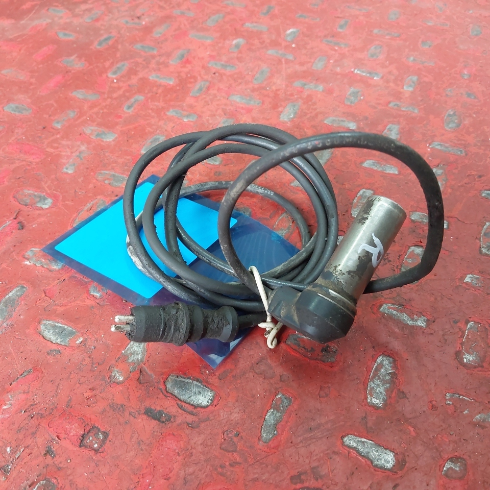 41200560 IVECO Датчик ABS, № XF464084, фото 2