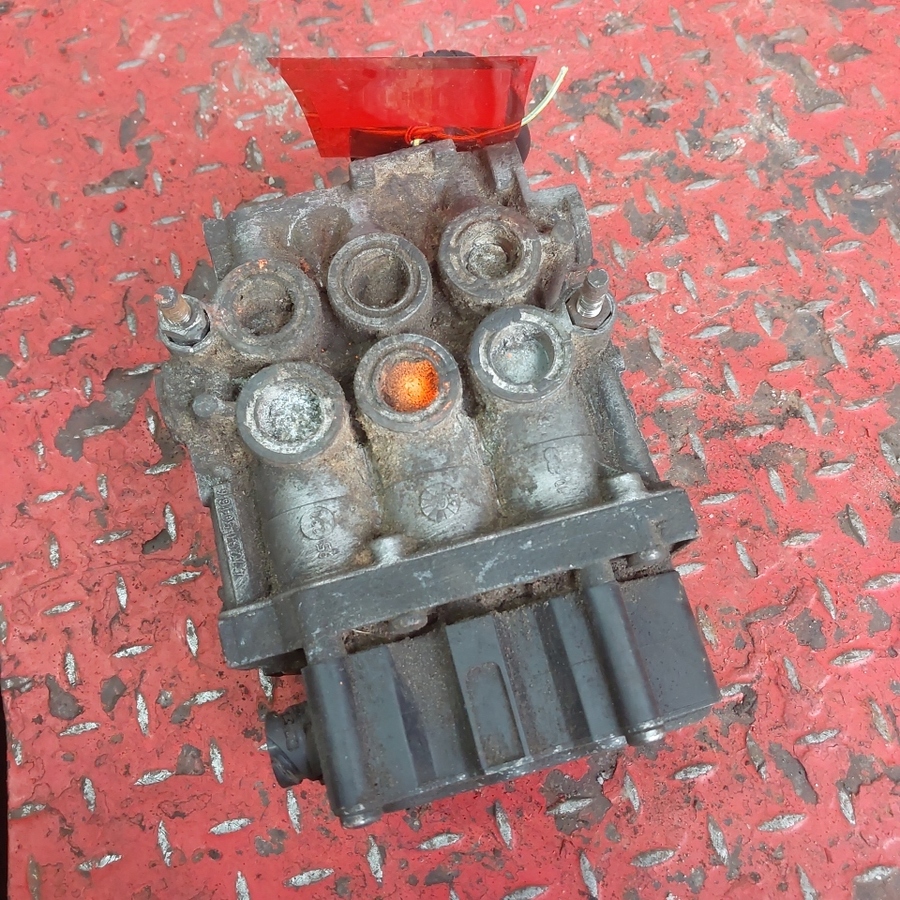 0003276825 MERCEDES Кран ECAS, № XF408698, фото 4
