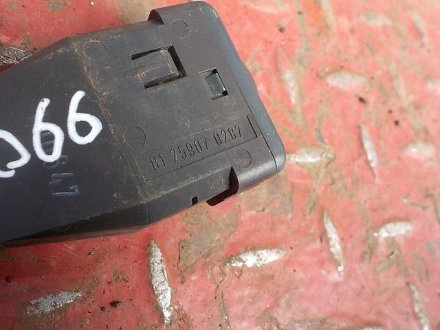 81259070287 MAN Кнопка, № XF252066, фото 3