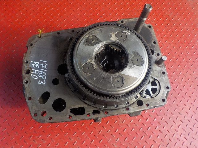 5001849934 RENAULT Делитель КПП, № XF171683, фото 1