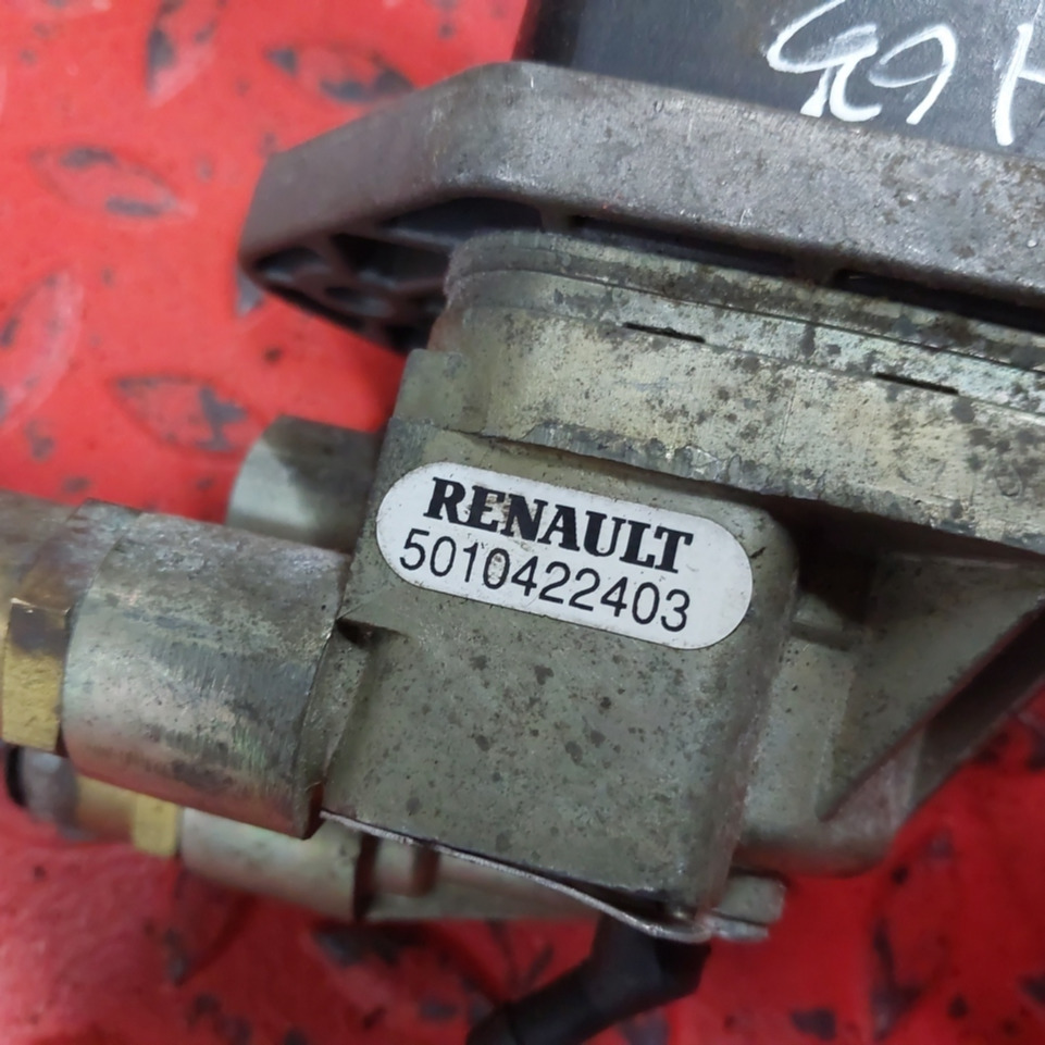 5010422403 RENAULT Кран ручного тормоза, № XF463907, фото 3