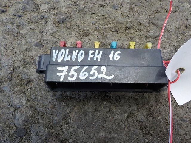 1079095 VOLVO Блок предохранителей, № XF75652, фото 1