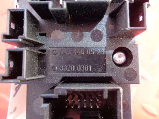 9434460523 MERCEDES Кнопка, № XF284077, фото 4