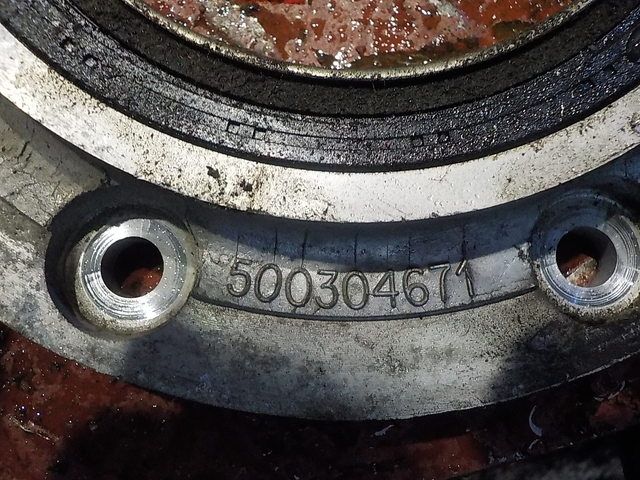 500304671 IVECO Крышка двигателя, № XF125031, фото 4