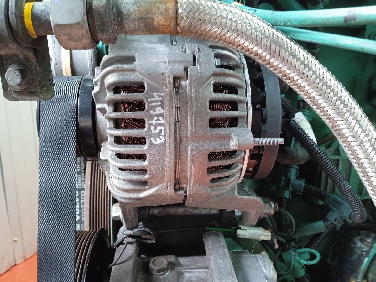 21257552 VOLVO Генератор, № XF419753, фото 1