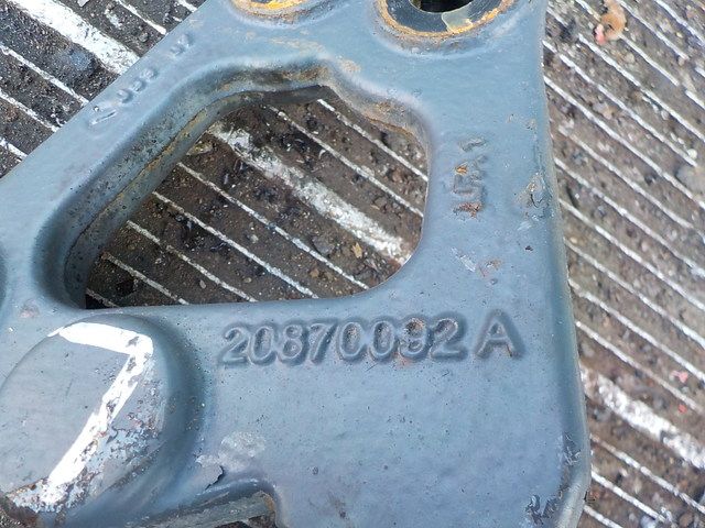 20870092 VOLVO Кронштейн ресивера, № XF85887, фото 3