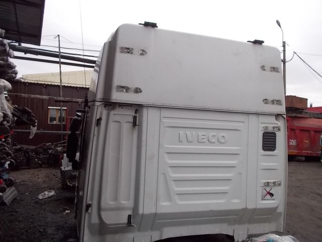 IVECO Кабина, AS, Красный, № XF75629, фото 2
