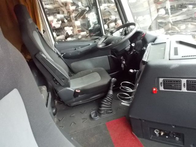 IVECO Кабина, AS, Красный, № XF75629, фото 5