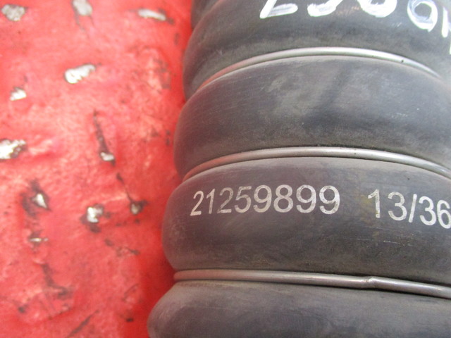 21259899 VOLVO Патрубок интеркулера, № XF340967, фото 4