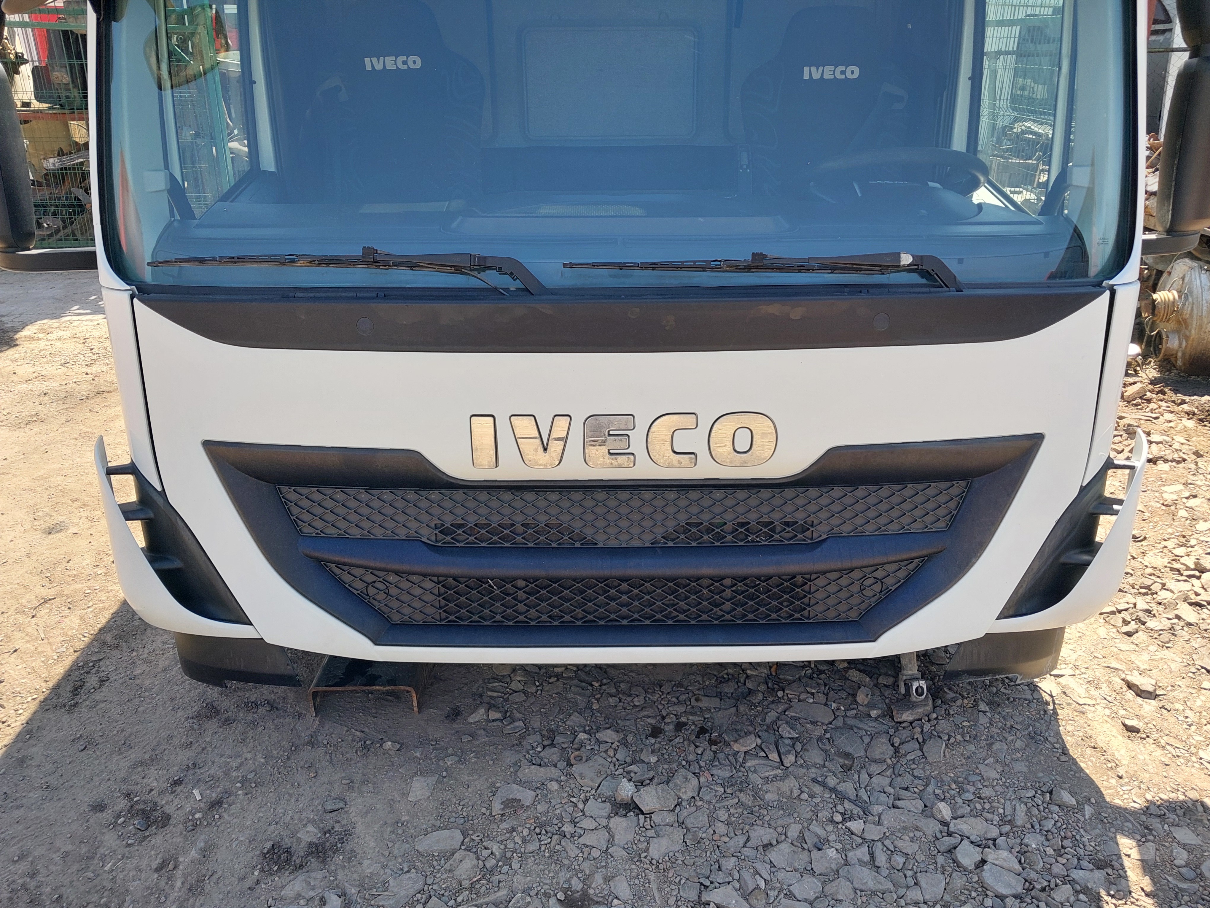 5801550647 IVECO Капот, № XF450010, фото 1