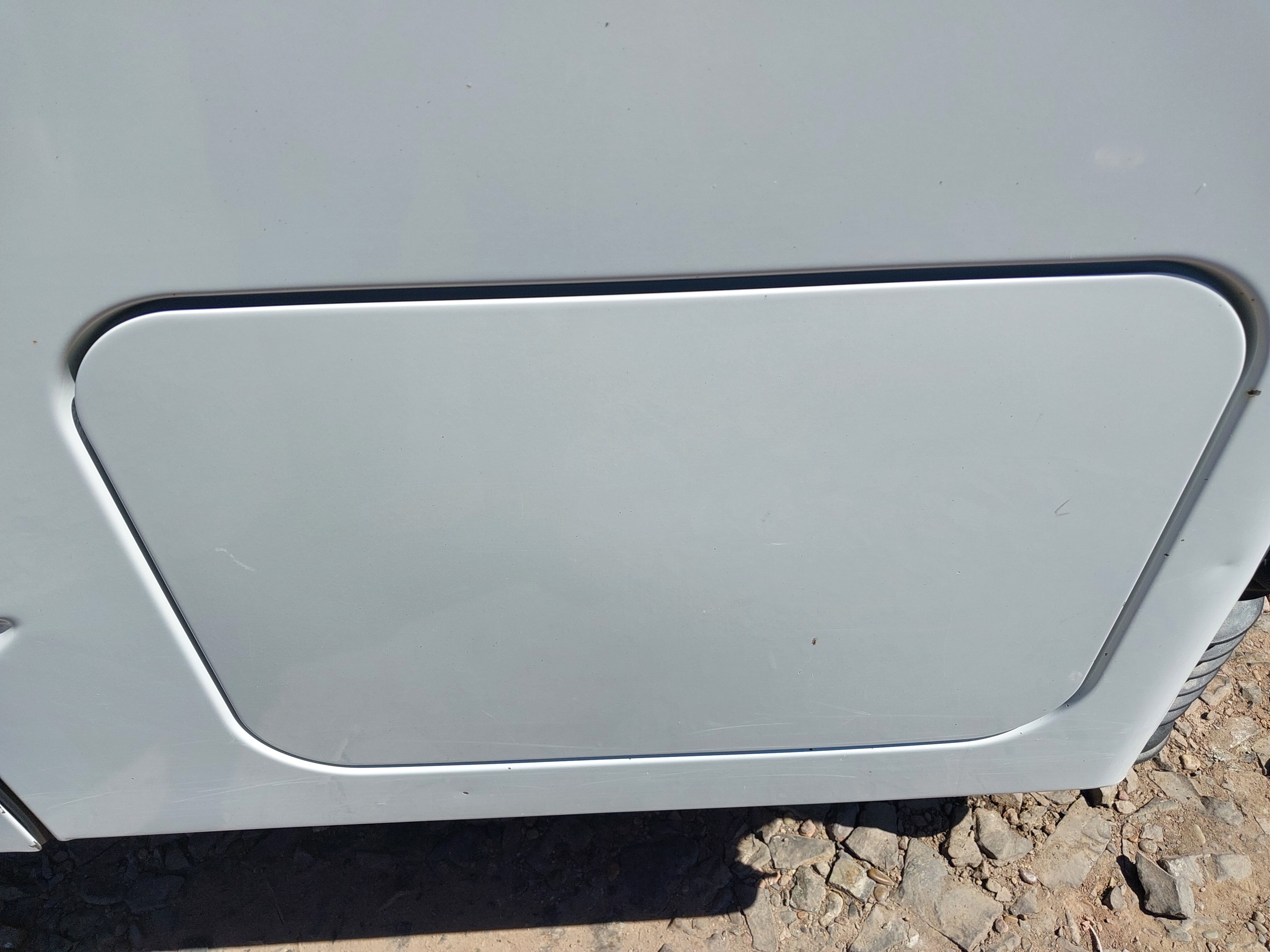 504153138 IVECO Крышка бардачка, № XF450038, фото 1