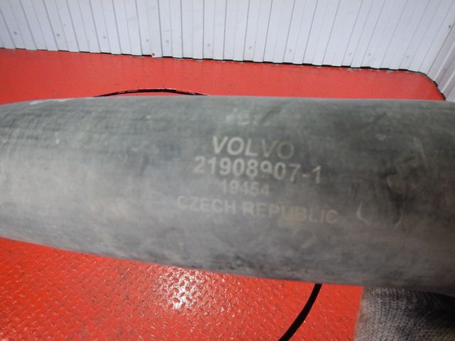 21908907 VOLVO Патрубок водяной, № XF387240, фото 4