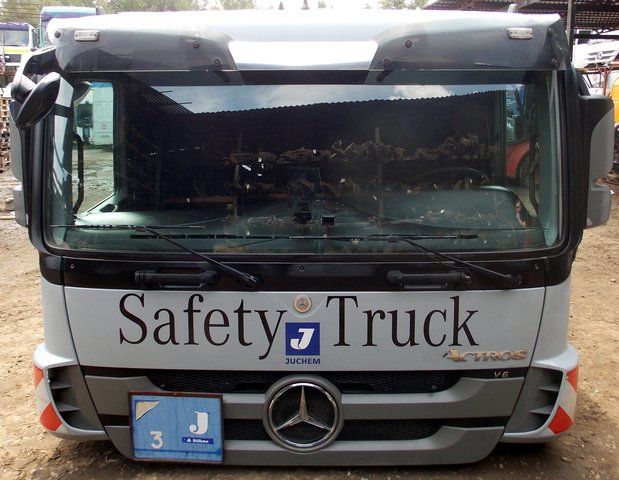 9416710710 MERCEDES Стекло лобовое, № XF342738, фото 1