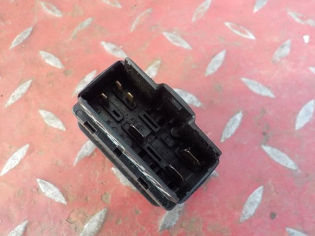 8157754 VOLVO Кнопка, № XF197806, фото 4