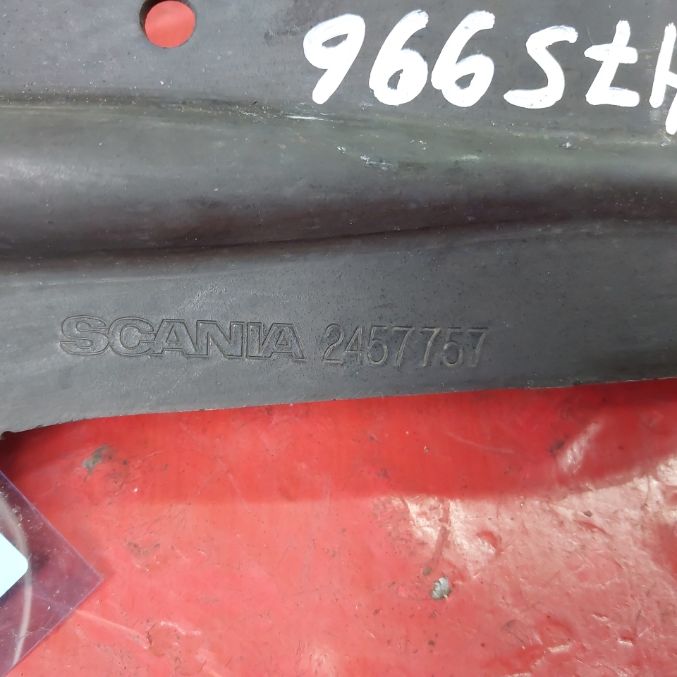2457757 SCANIA Кронштейн крана уровня пола, № XF475996, фото 4
