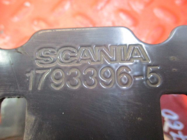 1793396 SCANIA Кронштейн электропроводки, № XF370760, фото 3