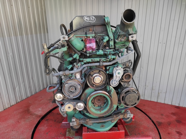 21286037 VOLVO Двигатель, D13C, 420 hp, Euro5, № XF348132, фото 8