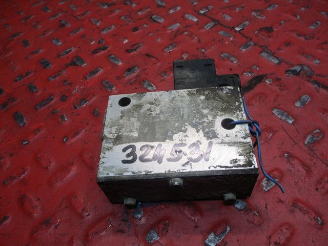 3944715 VOLVO Кран ECAS, № XF324531, фото 1