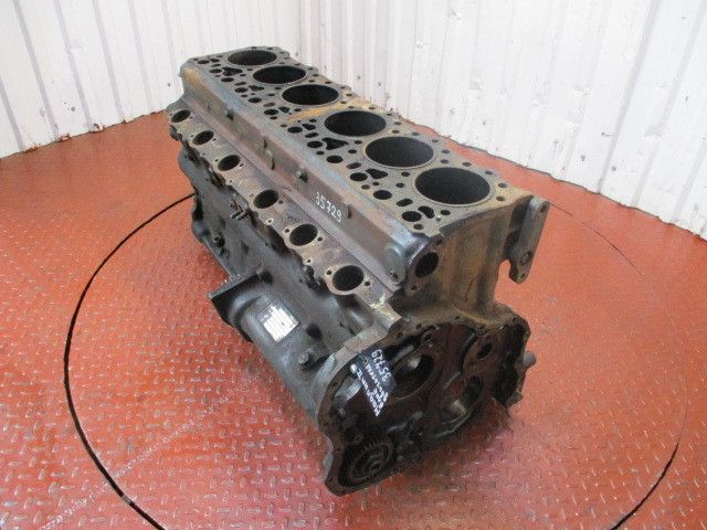 5200562846 RENAULT Блок двигателя, № XF432233, фото 2