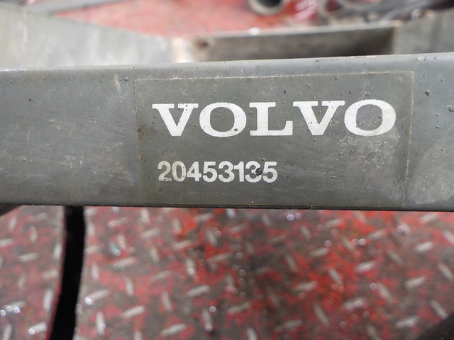 20453135 VOLVO Кронштейн противооткатного устройства, № XF281285, фото 4