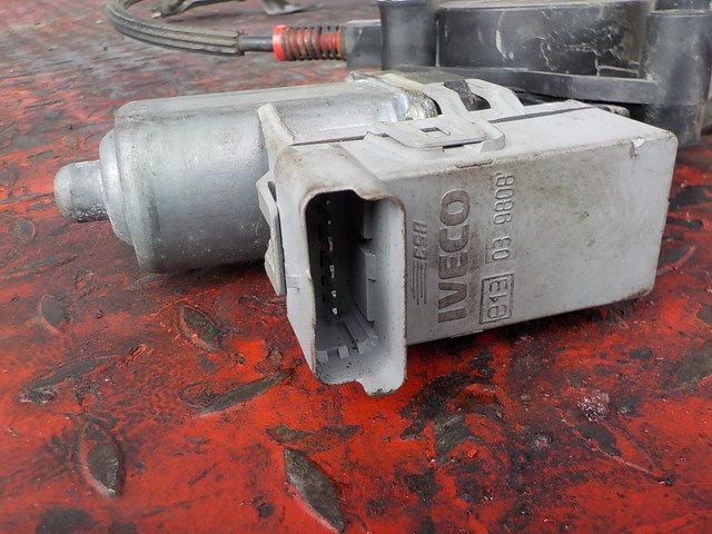 3800181 IVECO Стеклоподъемник, № XF100448, фото 4