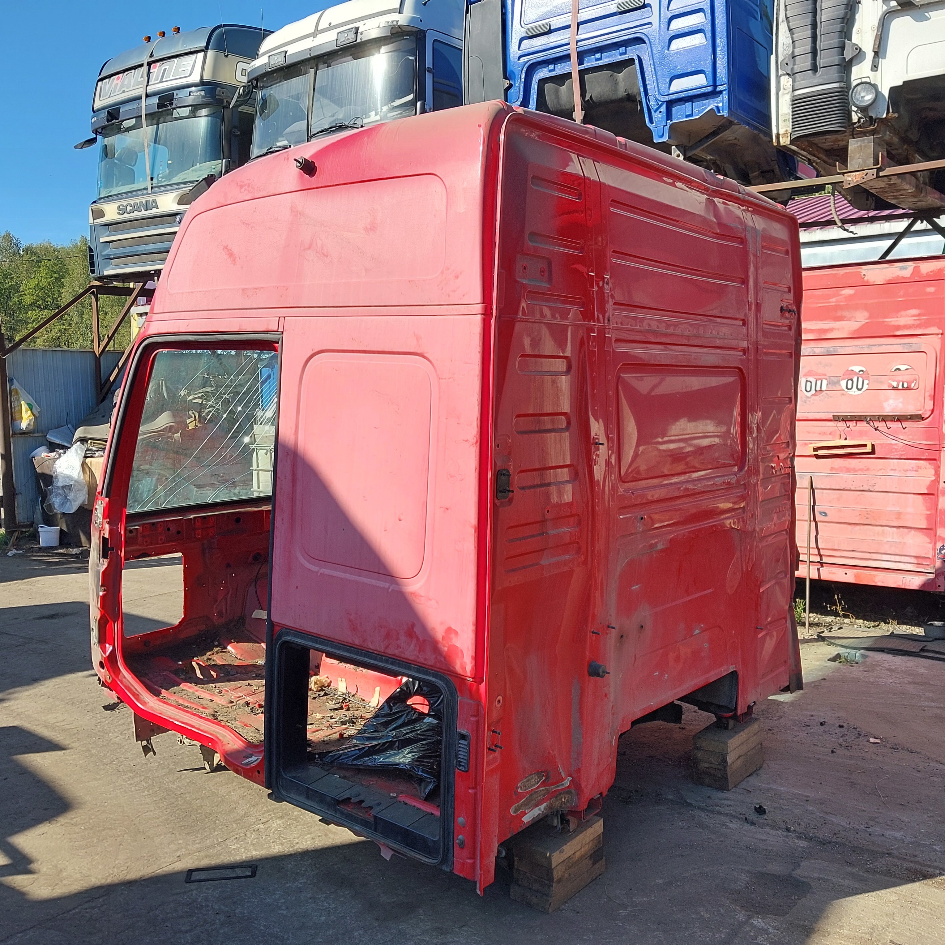 VOLVO Каркас кабины, № XF481752, фото 3