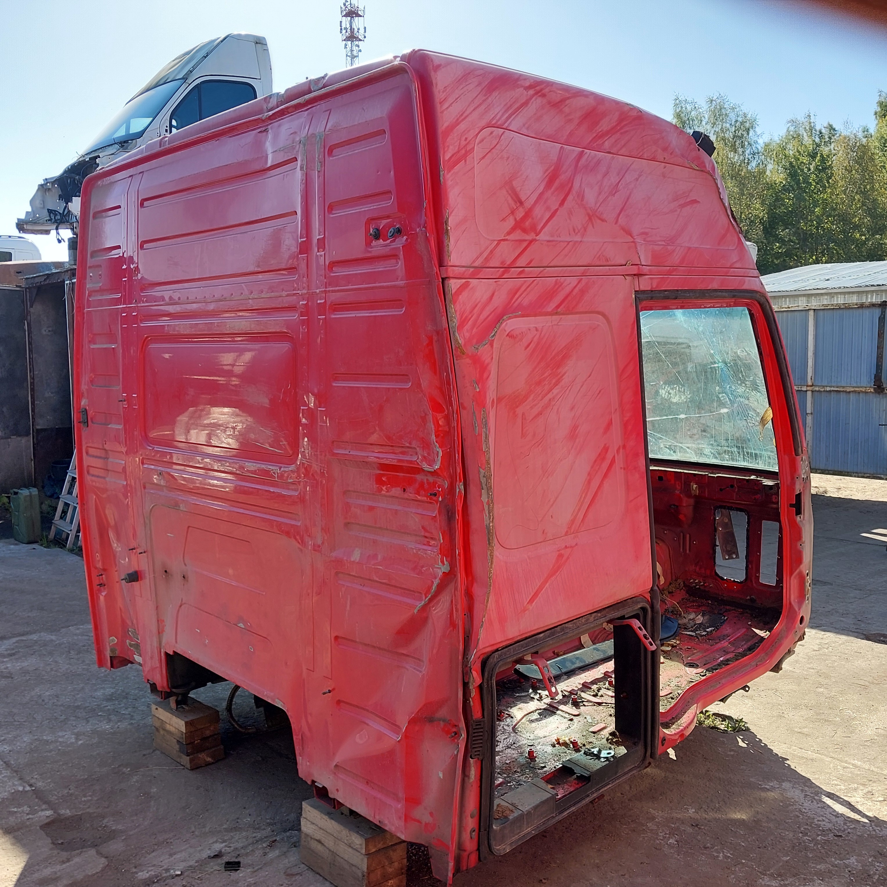 VOLVO Каркас кабины, № XF481752, фото 5